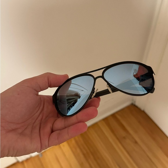 Guess sunglasses - Picture 2 of 4